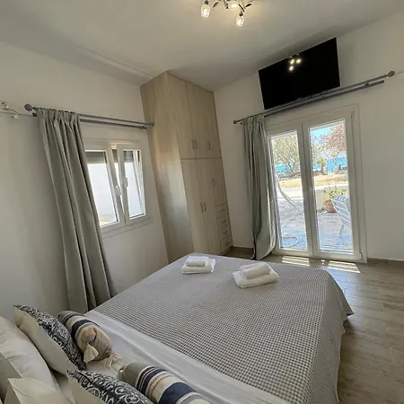House On The Beach Agia Anna  Exterior photo